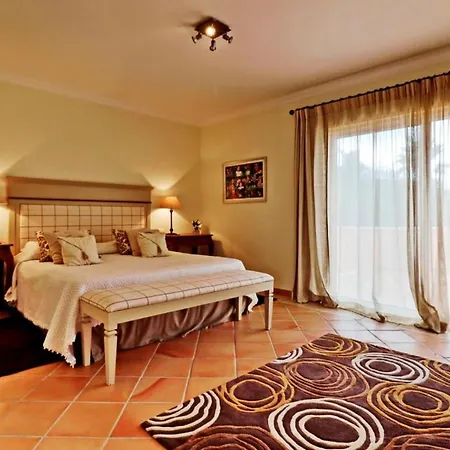 Vale Do Garrao Sleeps 8 With Pool Air Con And Wifi Quinta do Lago