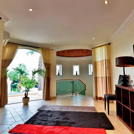 Vila Vale Do Garrao Sleeps 8 With Pool Air Con And Wifi Quinta do Lago