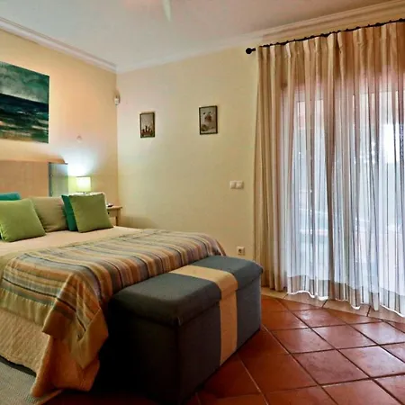 Vale Do Garrao Sleeps 8 With Pool Air Con And Wifi Vila Quinta do Lago