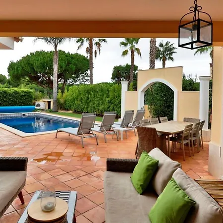 Vale Do Garrao Sleeps 8 With Pool Air Con And Wifi Vila