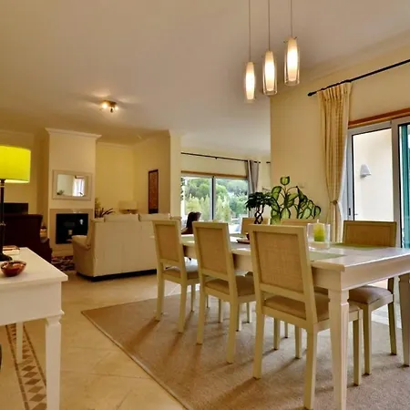 Villa Vale Do Garrao Sleeps 8 With Pool Air Con And Wifi